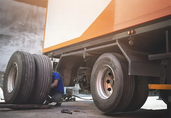 Commercial Truck Tire Replacement